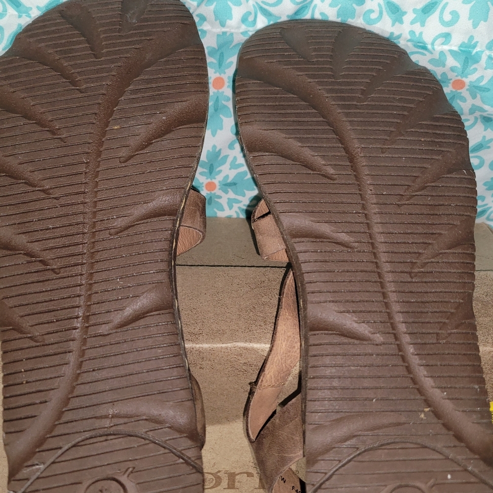 Born Sandals - Picture 3 of 5
